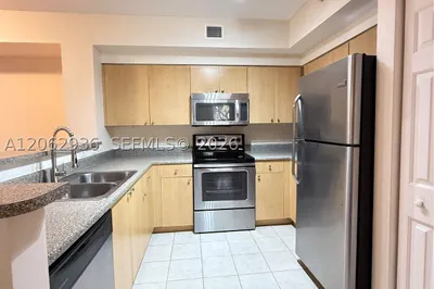 7940 N Nob Hill Rd #204 1