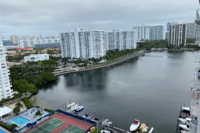 18061 Biscayne Blvd #1902 1