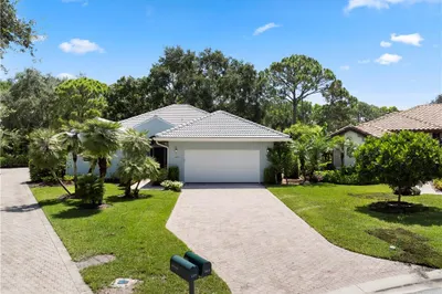 3413 SE Putnam Court 1