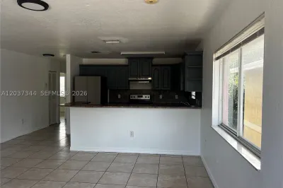 7012 NW 6th Ct #7012 1