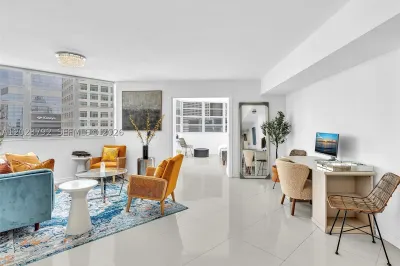 825 Brickell Bay Dr #2048 1