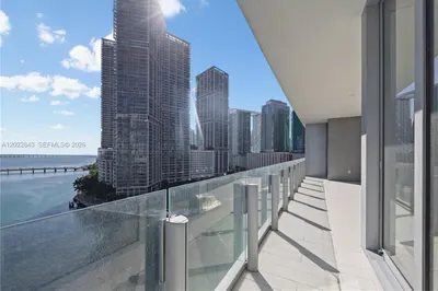 300 Biscayne Blvd Way #1102 1
