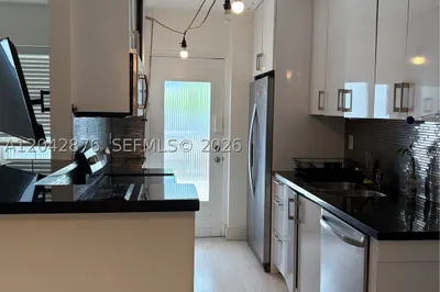 1545 Euclid Ave #2F 1