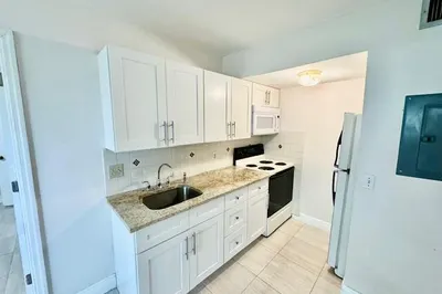 2074 NW 43rd Terrace #7 1