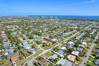 216 NE 32nd Street 1