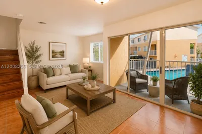 6235 SW Kendale Lakes Cir #239 1