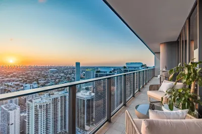 1000 Brickell Plz #PH5504 1