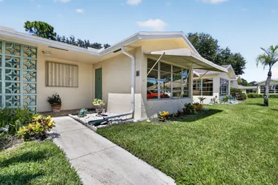 5181 LAKEFRONT Boulevard #B 1