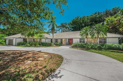 3612 SW Mashie Court 1