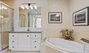 9 Harbour Isle Drive E #103 Photo