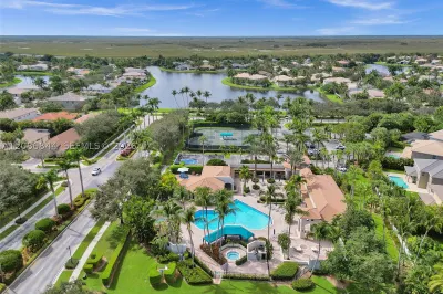 19462 Saturnia Lakes Dr 1