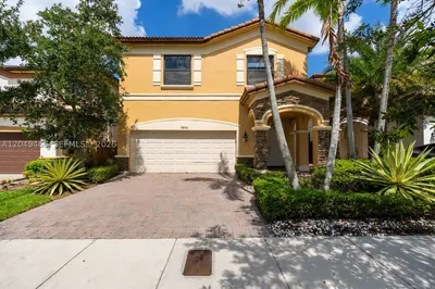 8850 NW 99th Path 1
