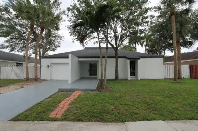4940 SW 94th Way 1