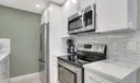 1083 Exeter E Photo