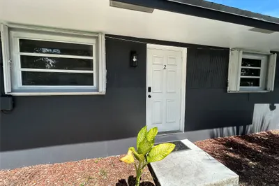 827 SW 29th Street 1