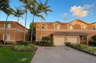 2090 NW 99th Way 0 1