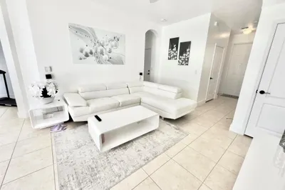 1404 Seminole Palms Drive 1