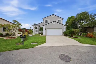 285 NW 45th Terrace 1