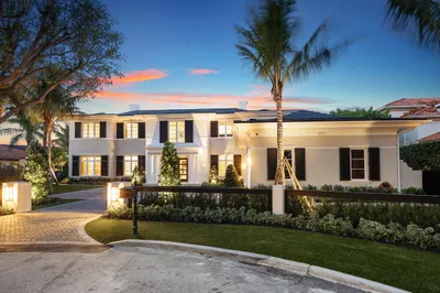 133 W Coconut Palm Road 1