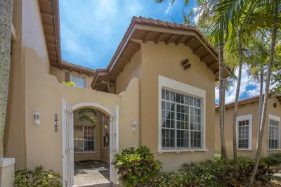 610 NW 24th Avenue 1