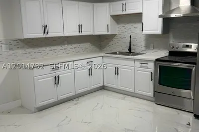 19360 NW 1st Ct 1