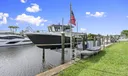3374 SE Fairway E Photo