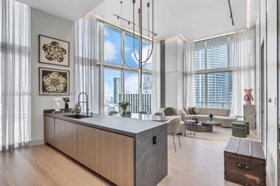 475 Brickell Ave #2215 1