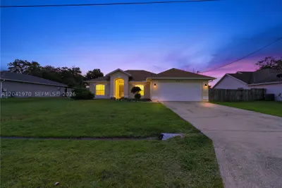 2257 SW Picture Ter 1