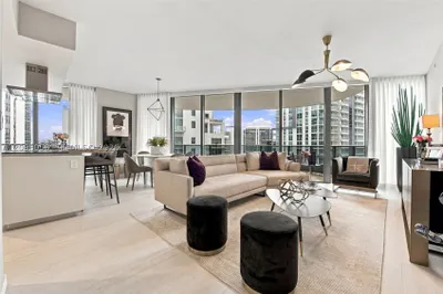 1000 Brickell Plz #3401 1
