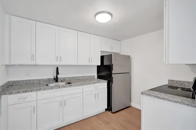 307 NW 11th Ave 1
