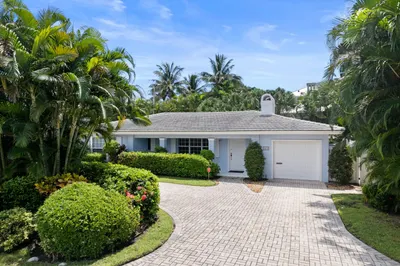 1216 Crestwood Drive 1