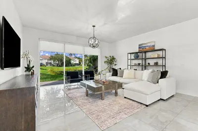 1086 Woodfield Road 1
