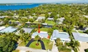 Waterfront Beautifully Renovated 80 Ft Seawall
