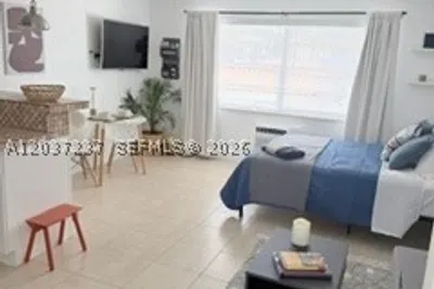 17 NE 2nd Ave #203 1