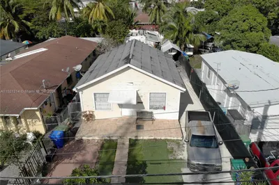 1429 NW 34th St 1