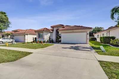 7572 Parkside Lane 1