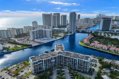 Great location in Three Islands