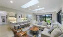 Light and spacious family hang out???????????????????????????????? room
