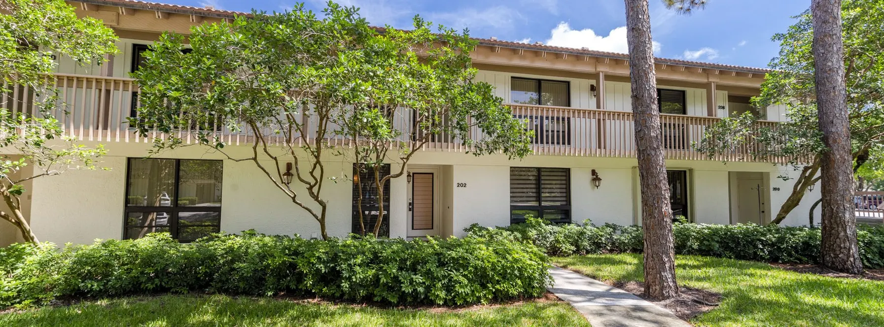Just Listed | 202 Brackenwood Terrace