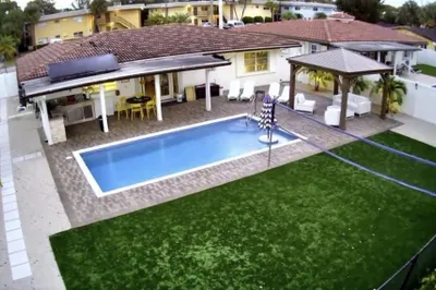 1070 NW 45th Street 1