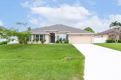 1399 SW Edinburgh Drive 1