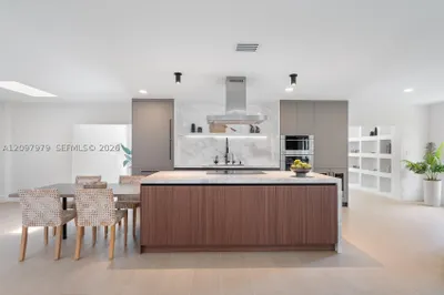 1320 Alhambra Cir 1