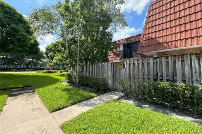 716 NW 98th Way 1