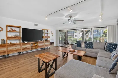 5560 FAIRWAY PARK Drive #103 1