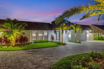 1467 NW 4th Avenue 1