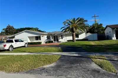 19405 Lenaire Dr 1
