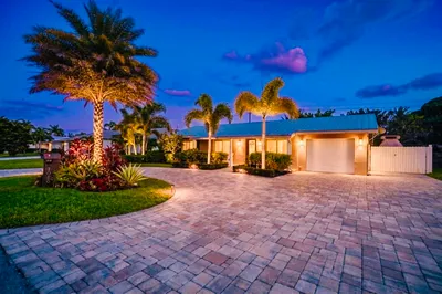1066 SW 27th Place 1