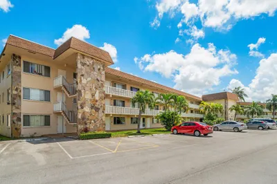 400 VILLAGE GREEN Circle W #102 1