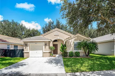 5437 NW 50th Ct 1