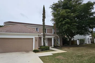 4020 Sabal Lakes Rd 1